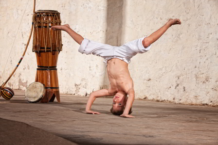Börja träna capoeira