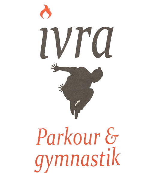 images/webbshop/11_Ivra_parkour_&_gymnastik_(finns_endast_på_vita_t-shirts!).jpg