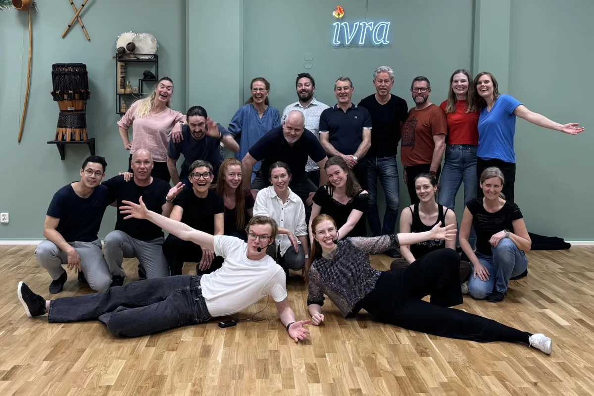Ivra erbjuder program för skolklasser och företag i Göteborg — vi kommer ut till er eller bjuder in er till våra lokaler.